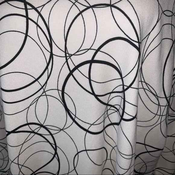 Emma James black and white blouse size 3x - Picture 5 of 10